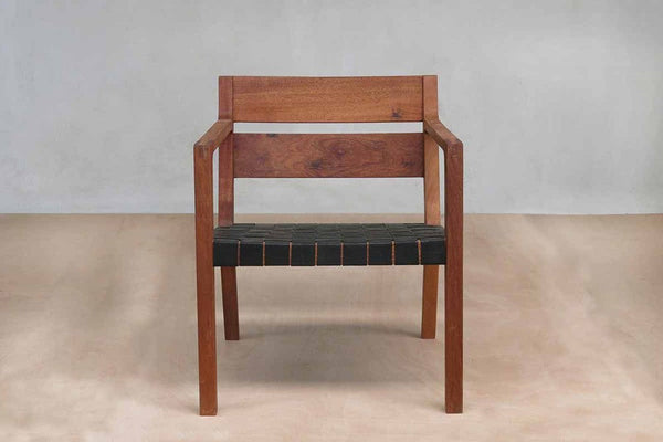 Masaya Managua Arm Chair - Black Leather And Royal Mahogany